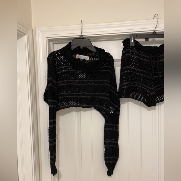 Free People Beach Montauk Dunes Crochet Set Size XS Sweater & Shorts BLACK - Picture 6 of 8